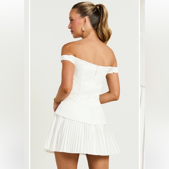 Odd Muse Off Shoulder Pleated Mini Dress - Picture 3 of 7